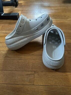 Gray Platform Clogs with Glitter Sole